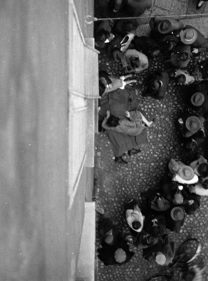 Il corpo esamine di Giuseppe Casoni in via Begatto, foto D'Ajutolo