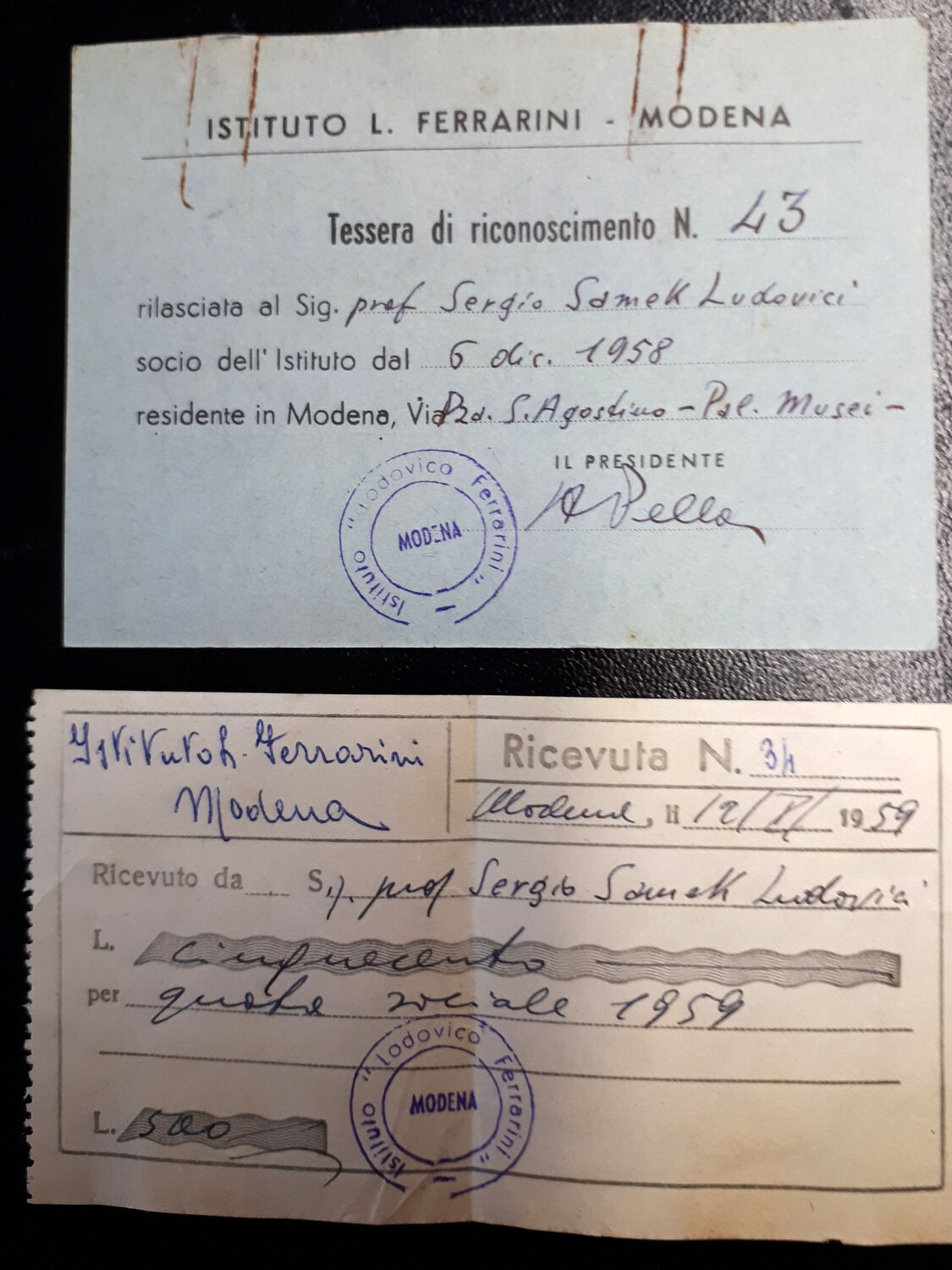 Tessera e ricevuta di pagamento per l'iscrizione alla Ferrarini del Soprintendente bibliografico, Sergio Samek Ludovici (ASBn-o, b. 0773).