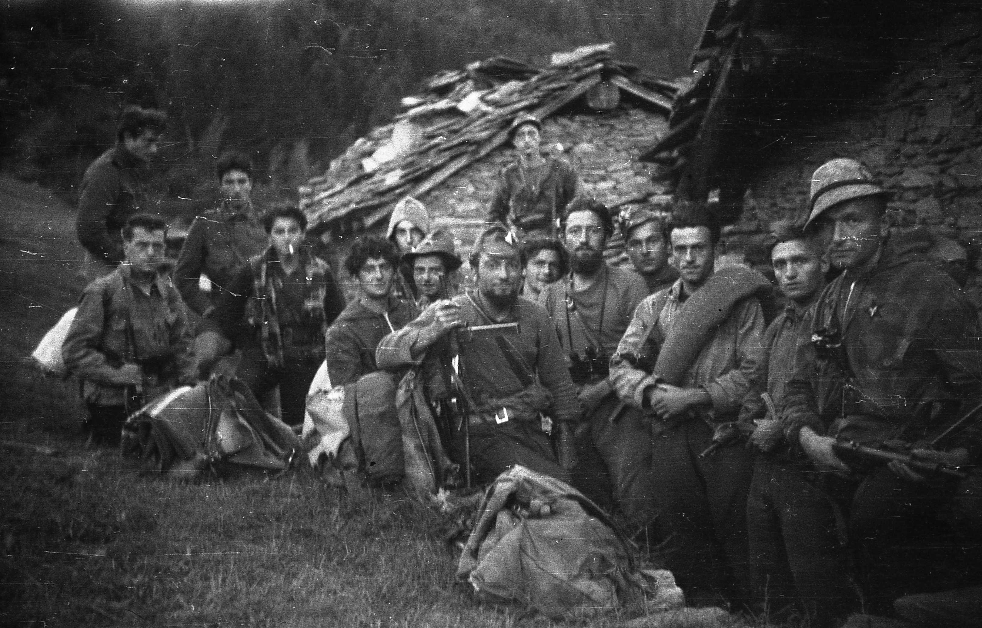 Storia di un assenza. Le fotografie della zona libera della val